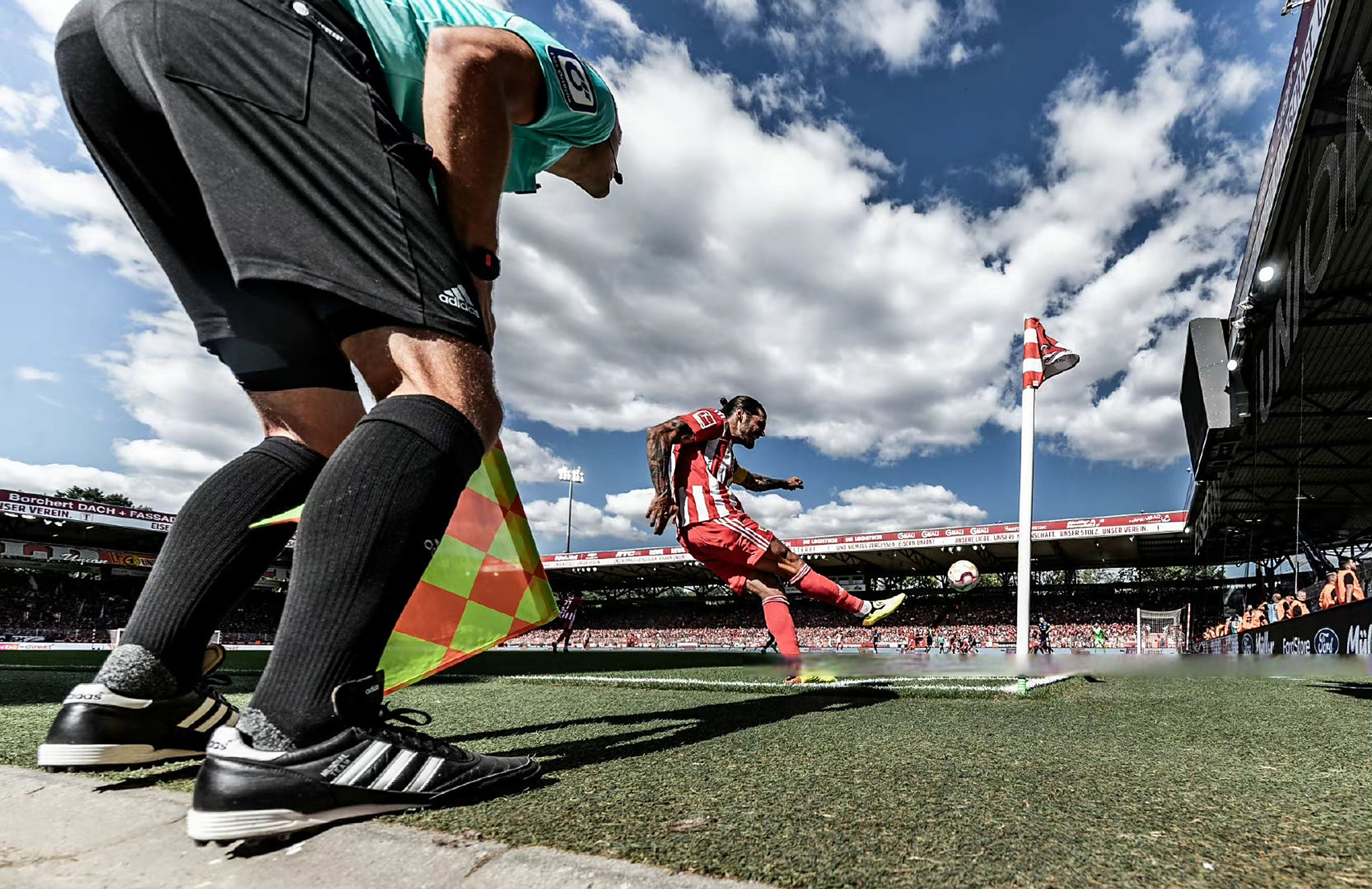 od体育亚洲官网-柏林联队凭借进攻火力，取得胜利保持不败