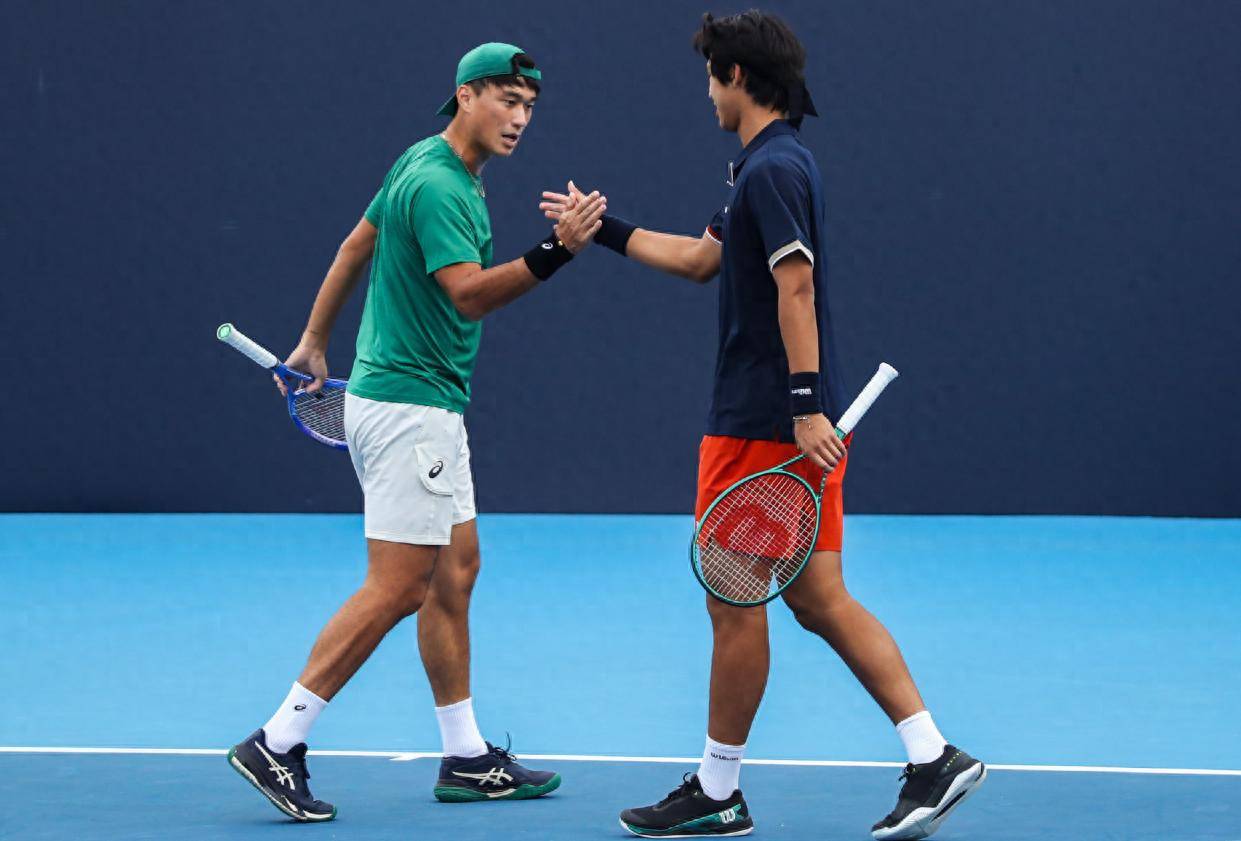 od体育app-网球赛场上精彩对决备受瞩目